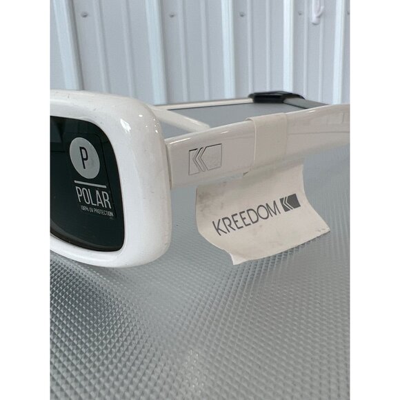 Kreedom Polarized Sunglasses White Frame With Dark Lenses UV Protection Chic NEW - Picture 2 of 6